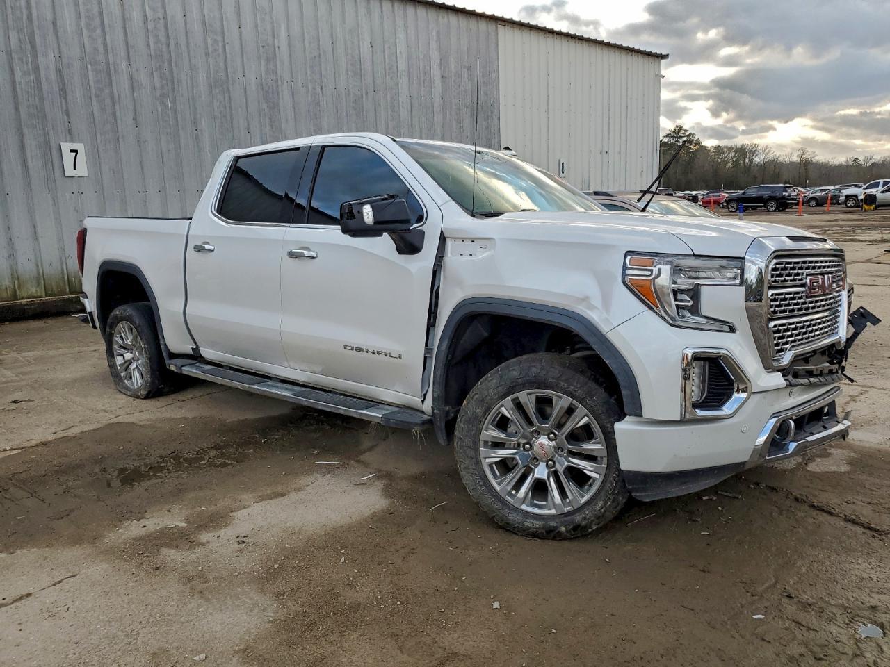 2022 GMC Sierra