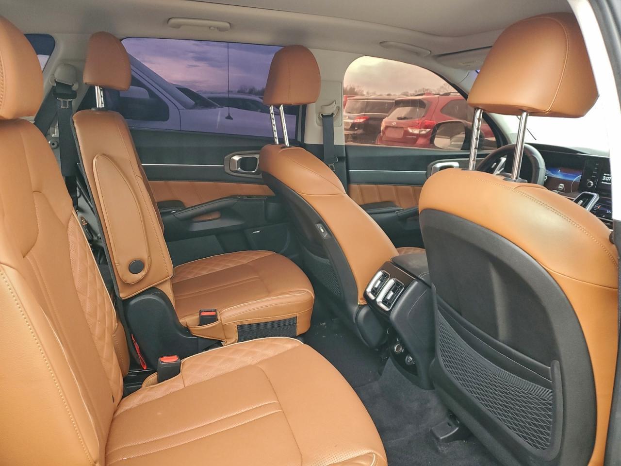 2022 KIA SORENTO