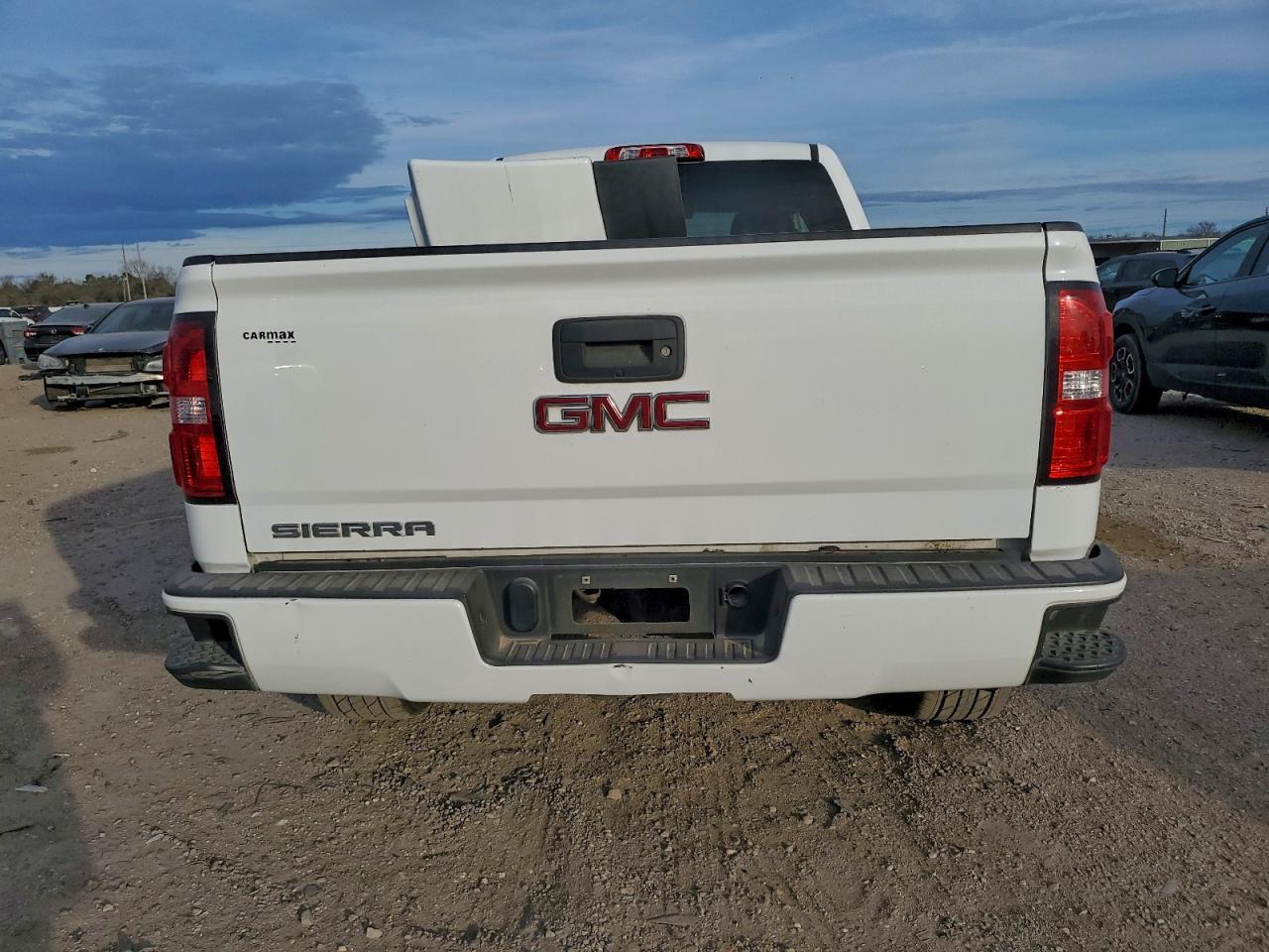 2018 GMC Sierra