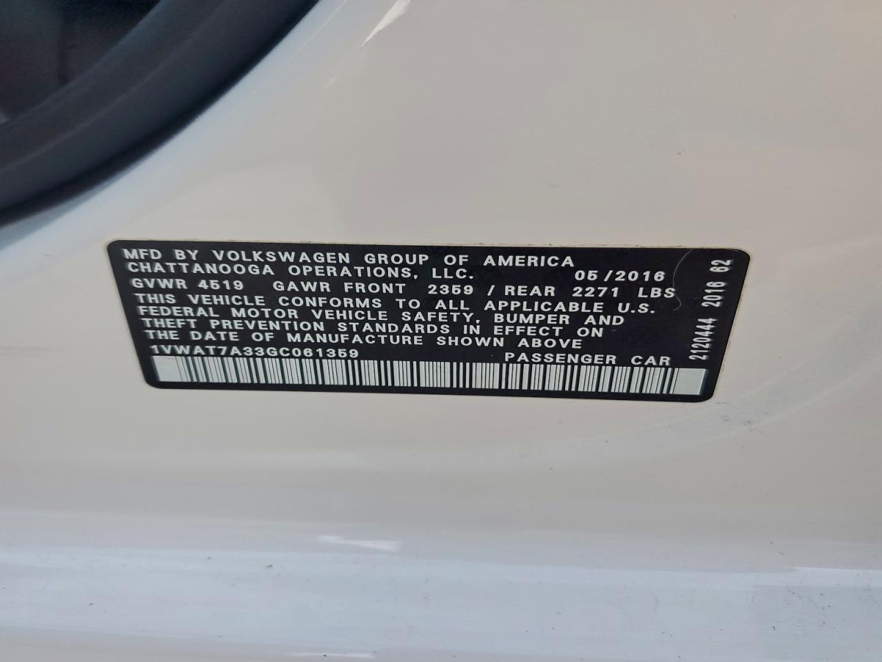 2016 VOLKSWAGEN Passat