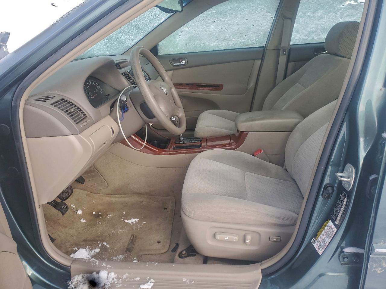 2004 TOYOTA CAMRY