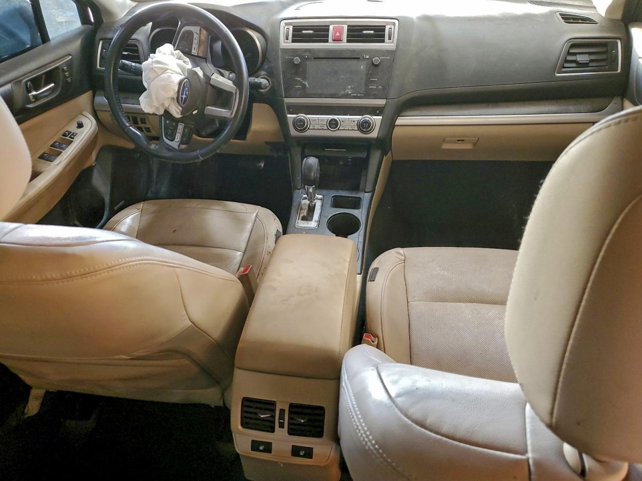 2016 SUBARU Legacy
