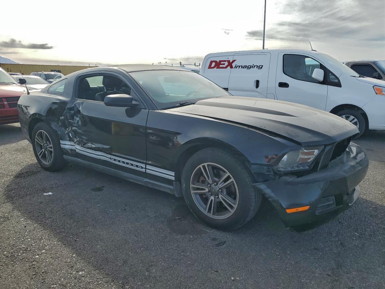 2012 FORD MUSTANG