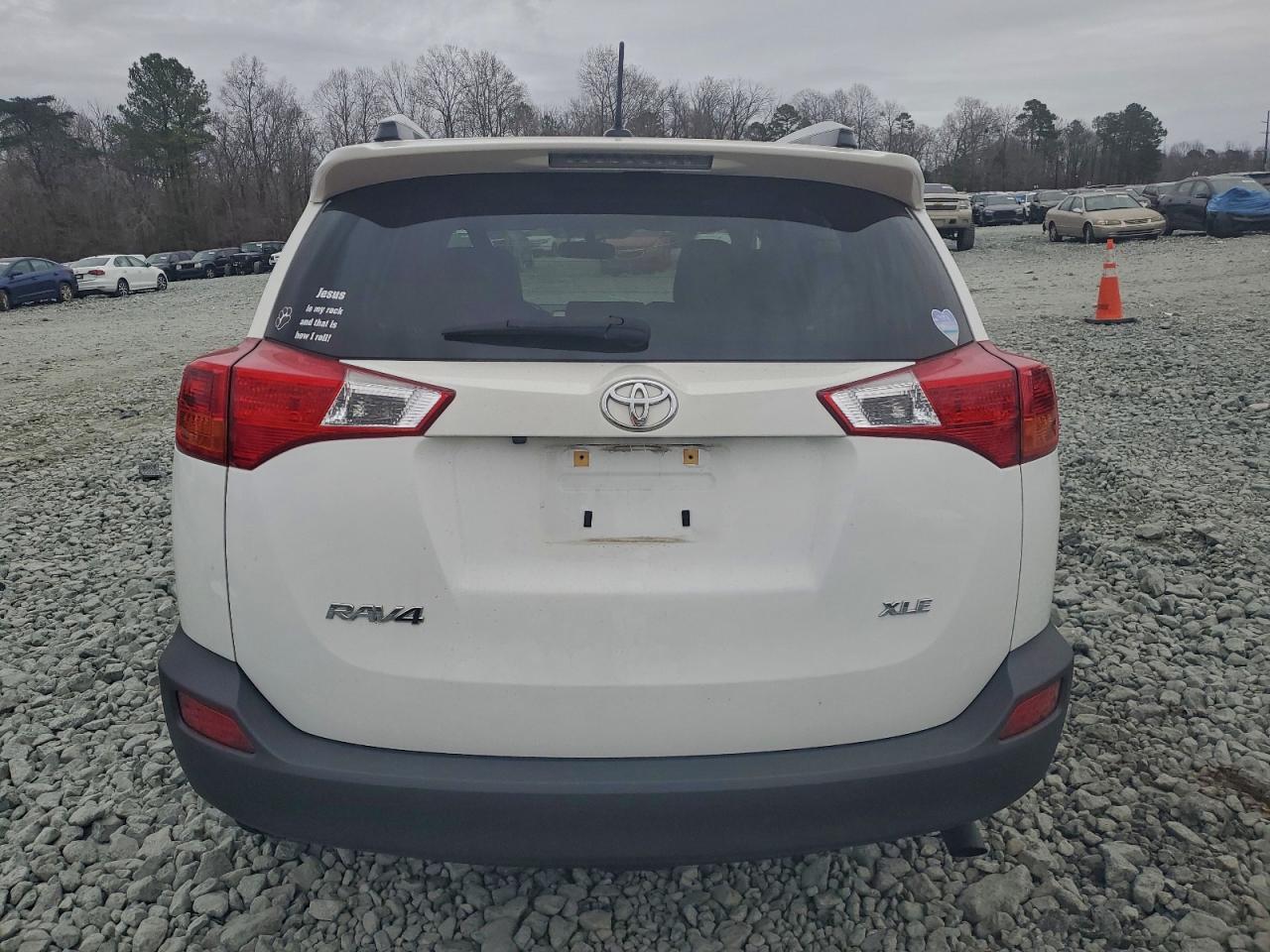 2015 TOYOTA RAV4