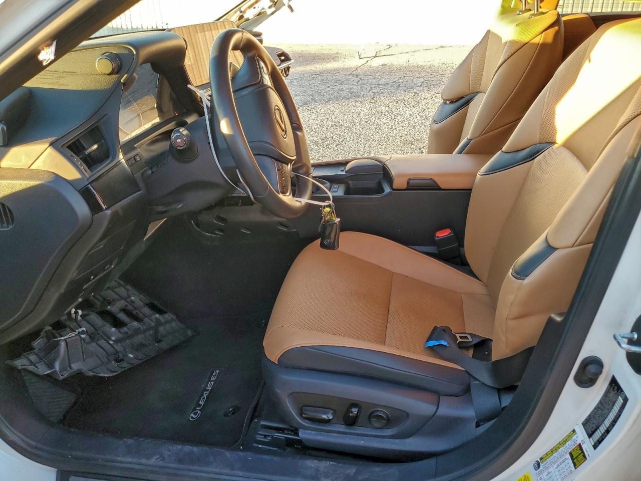 2022 LEXUS ES 300H