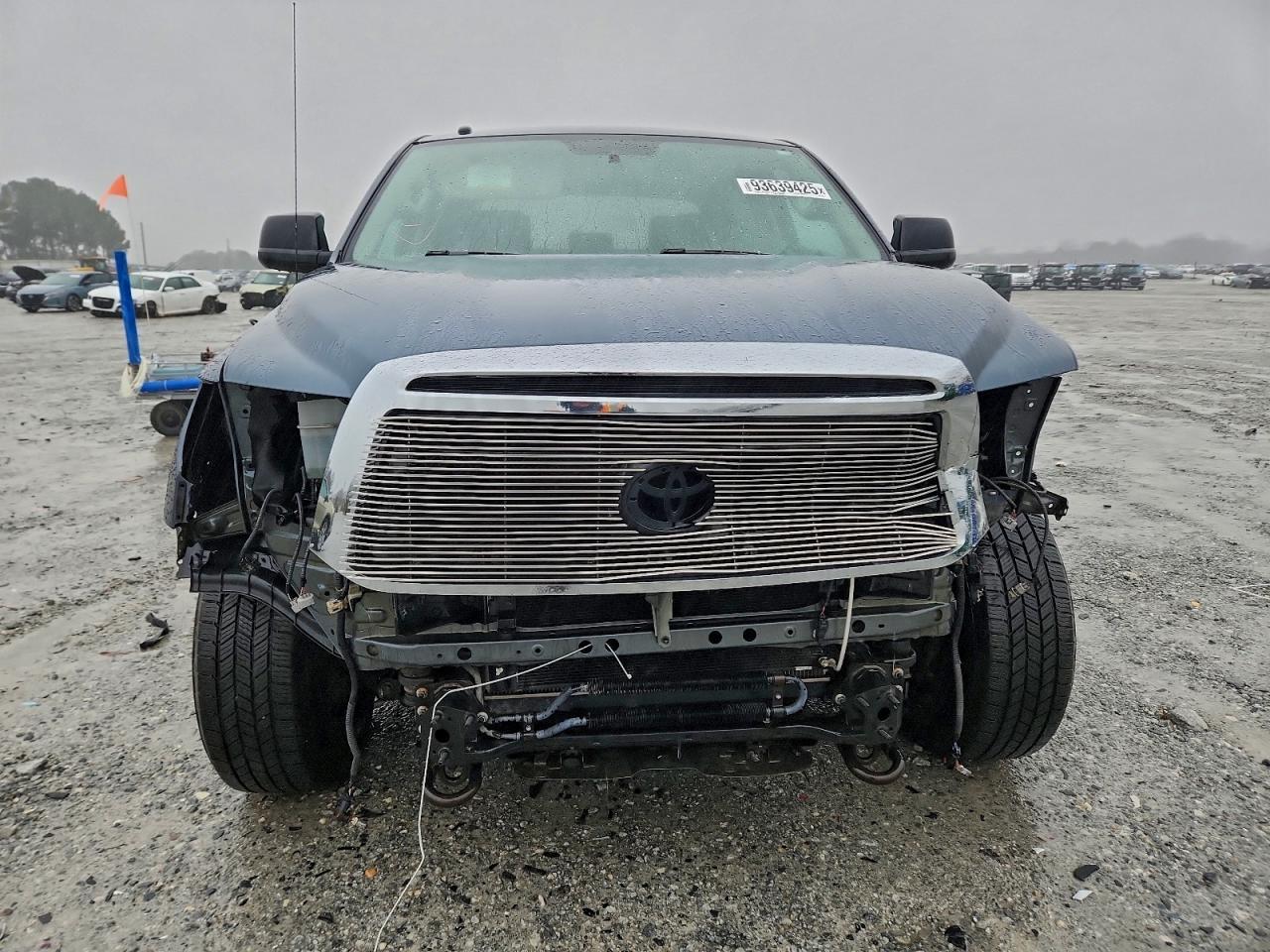 2010 TOYOTA TUNDRA