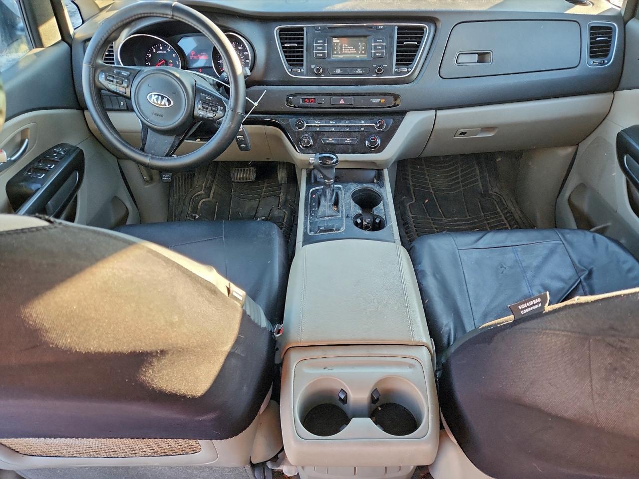 2016 KIA SEDONA