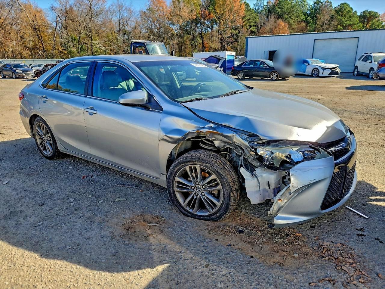 2015 TOYOTA CAMRY