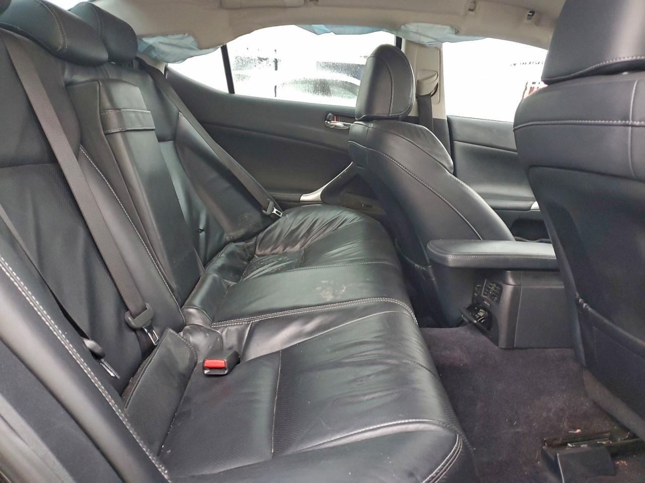 2011 LEXUS IS 250