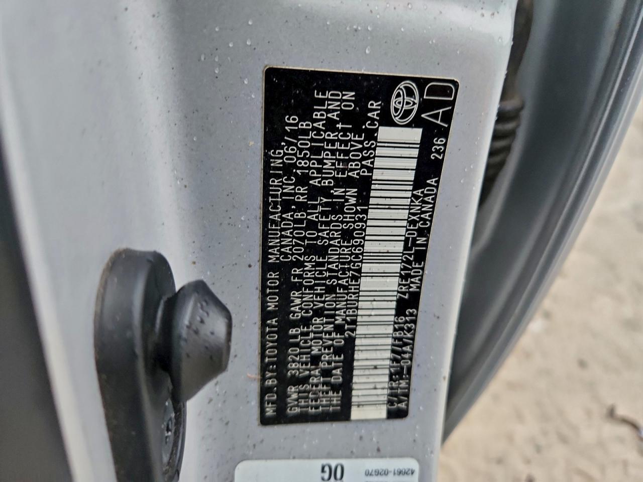 2016 TOYOTA COROLLA