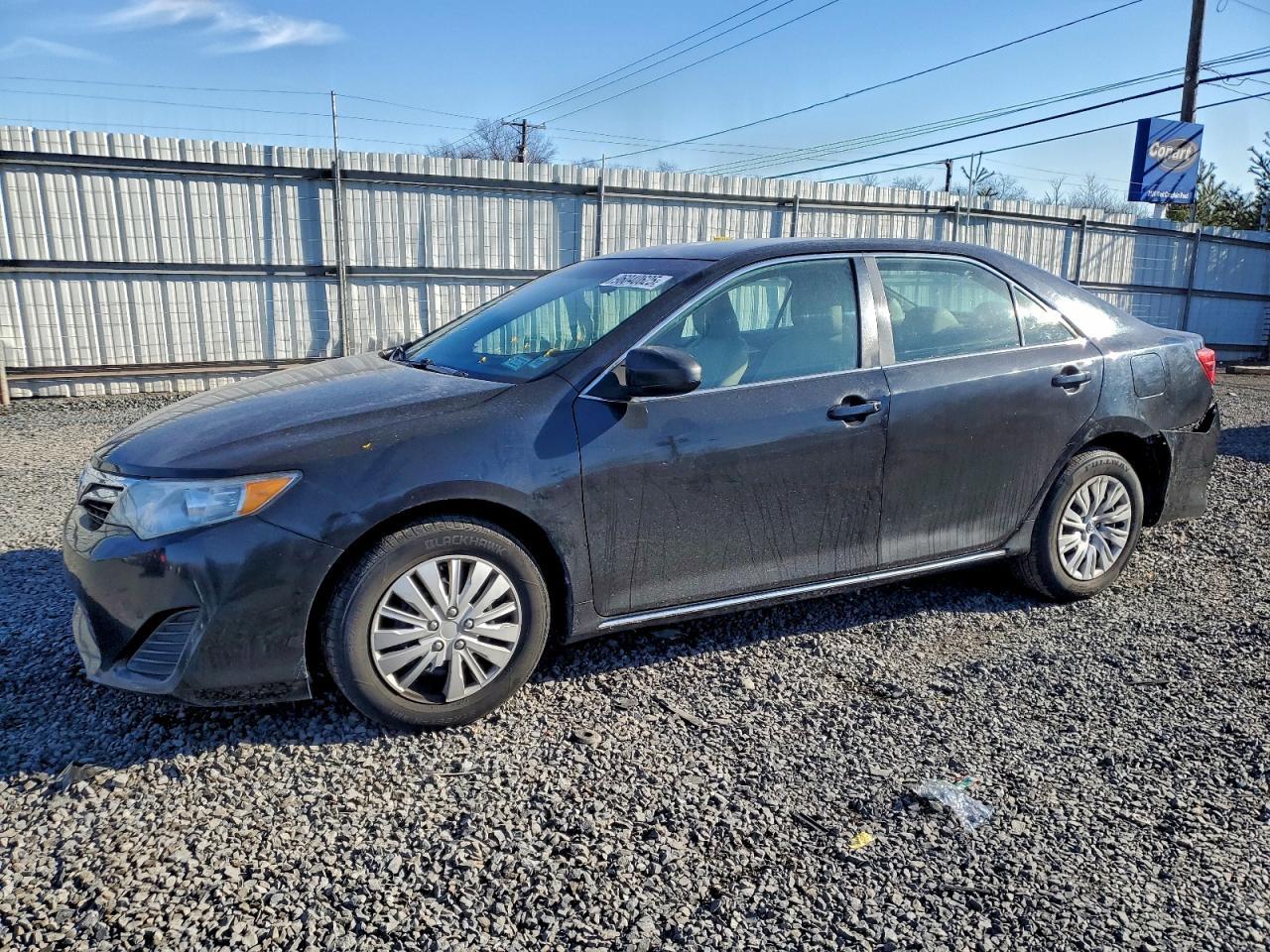 2014 TOYOTA CAMRY