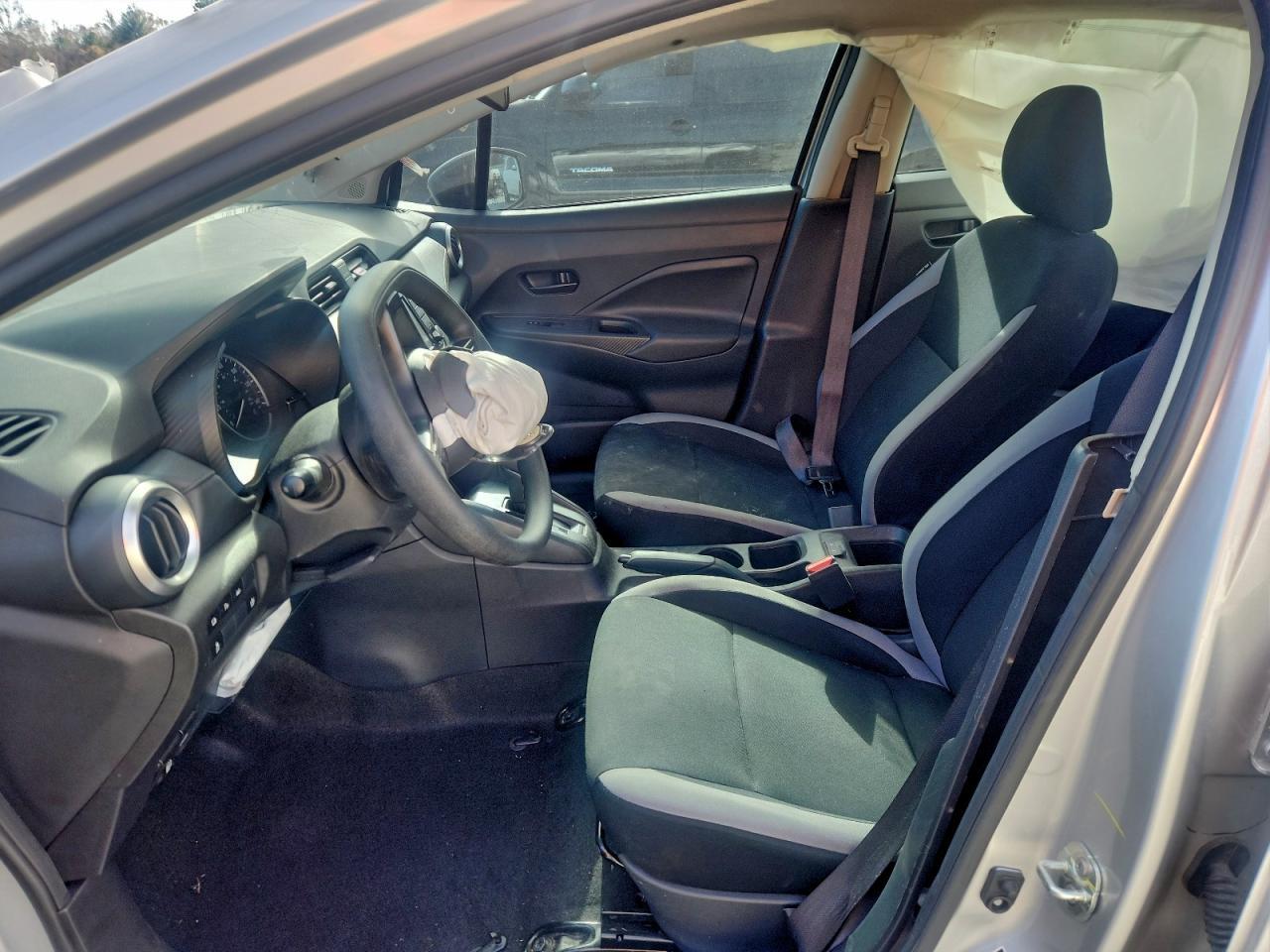 2025 NISSAN VERSA