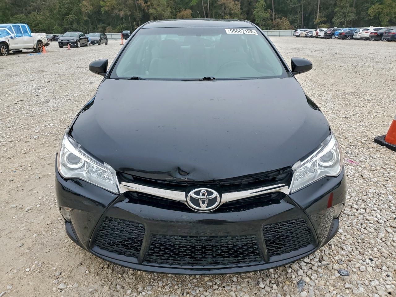 2016 TOYOTA CAMRY