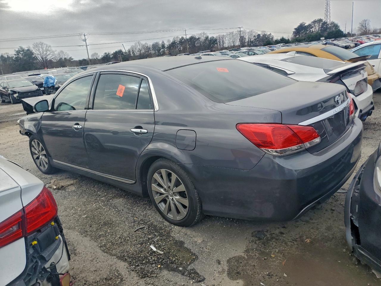 2012 TOYOTA Avalon