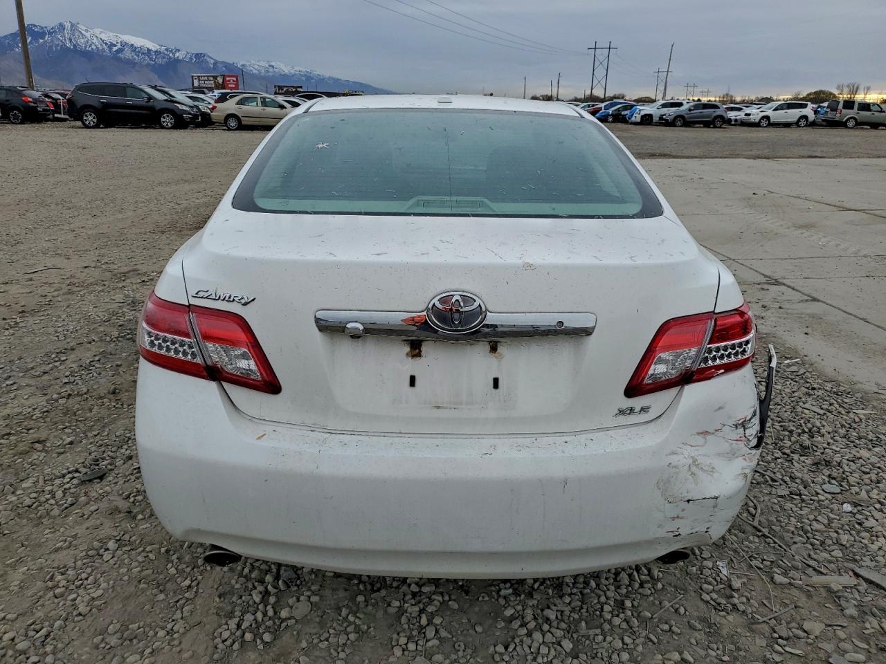 2010 TOYOTA CAMRY