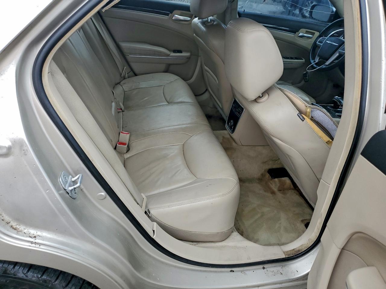 2012 CHRYSLER 300