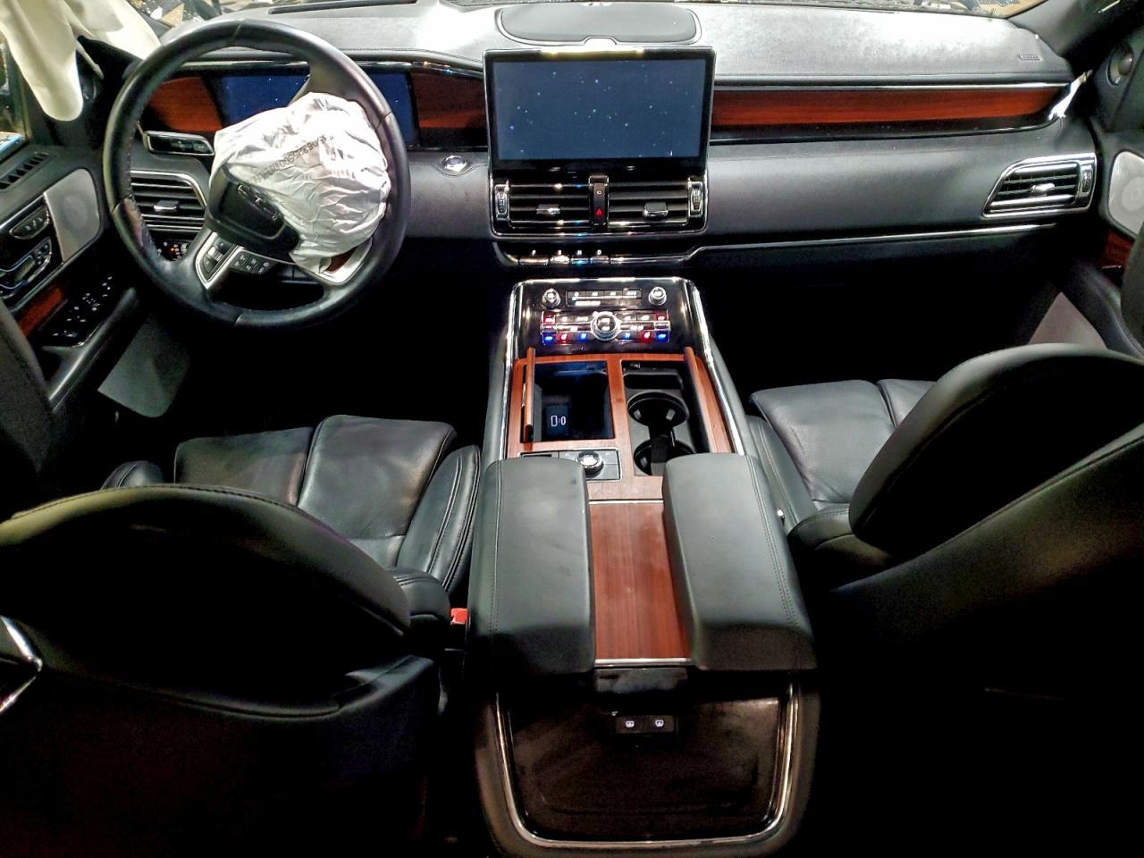 2024 LINCOLN Navigator
