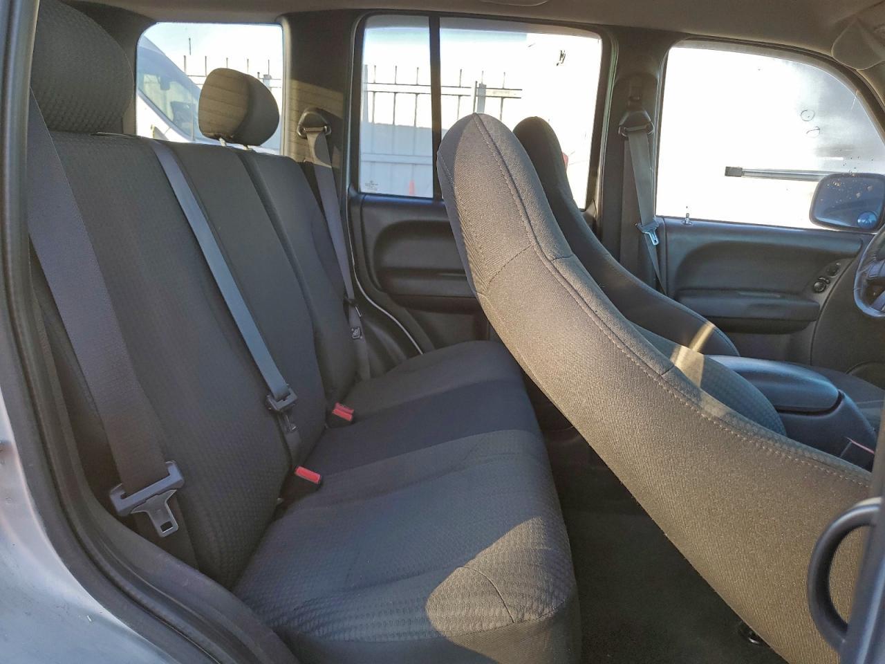 2003 JEEP Liberty