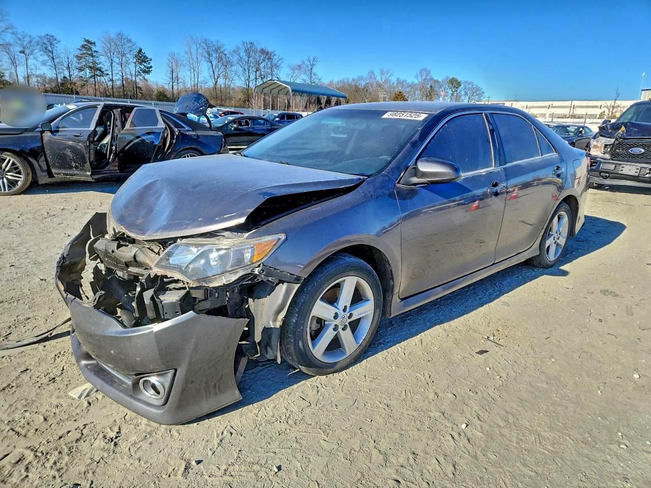 2014 TOYOTA CAMRY