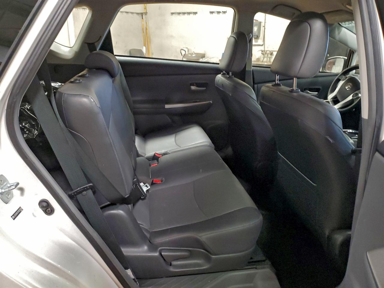 2012 TOYOTA PRIUS V