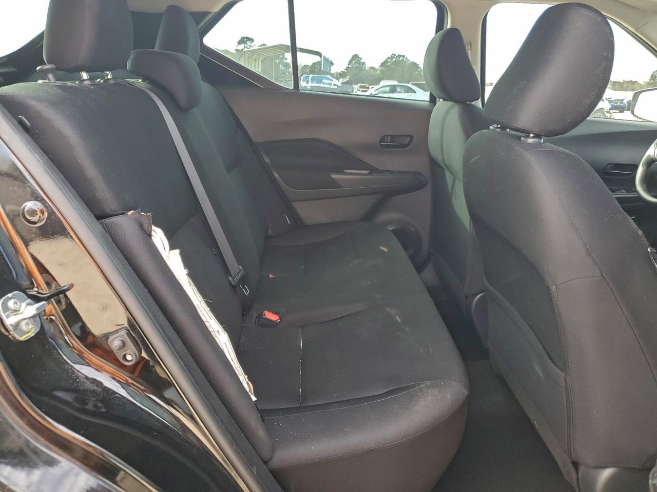 2023 NISSAN KICKS
