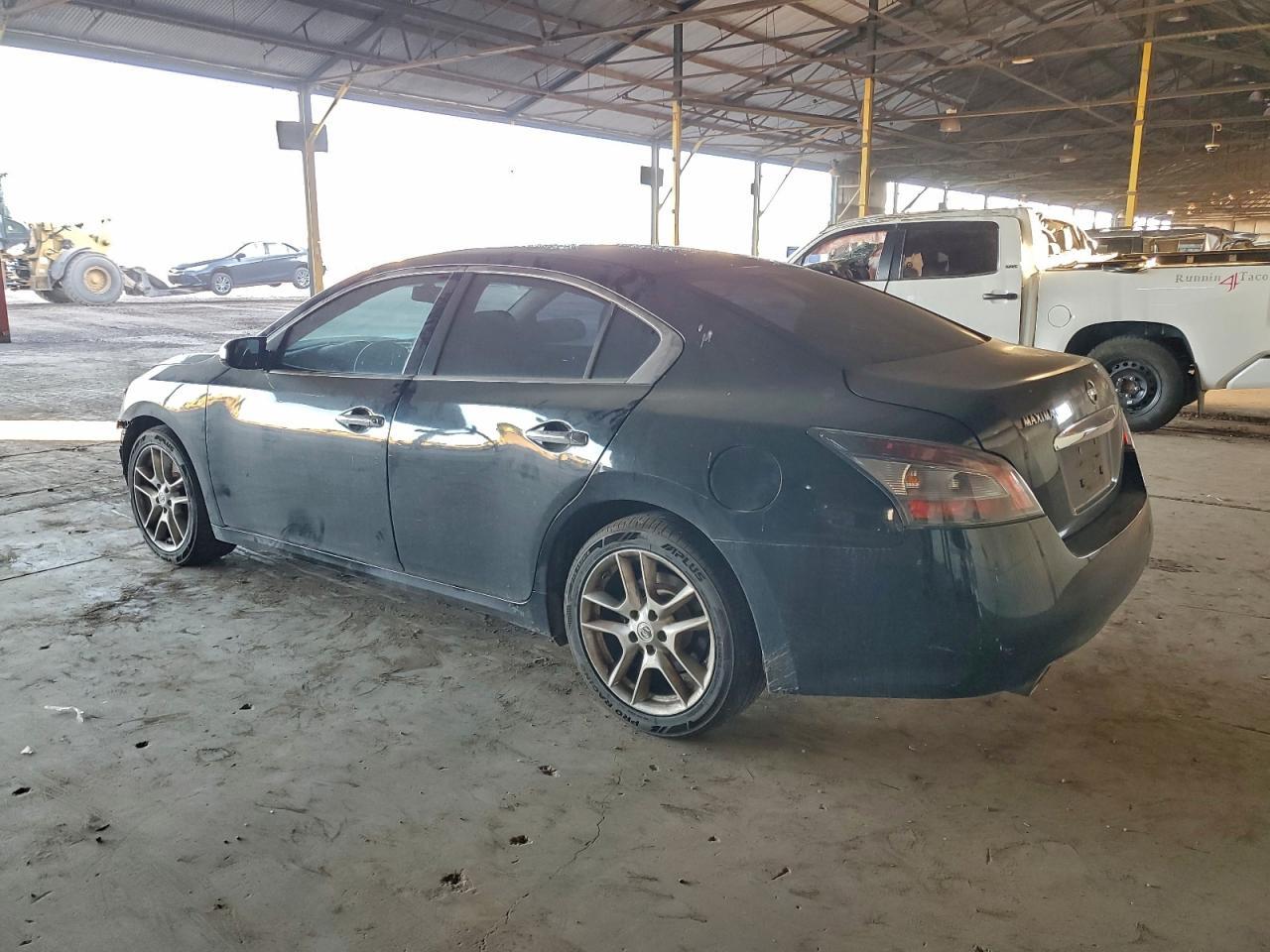 2013 NISSAN Maxima