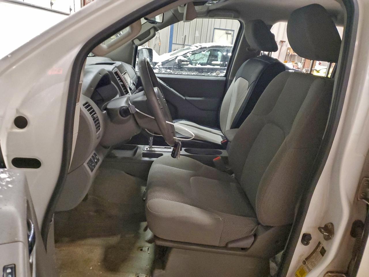 2016 NISSAN Frontier
