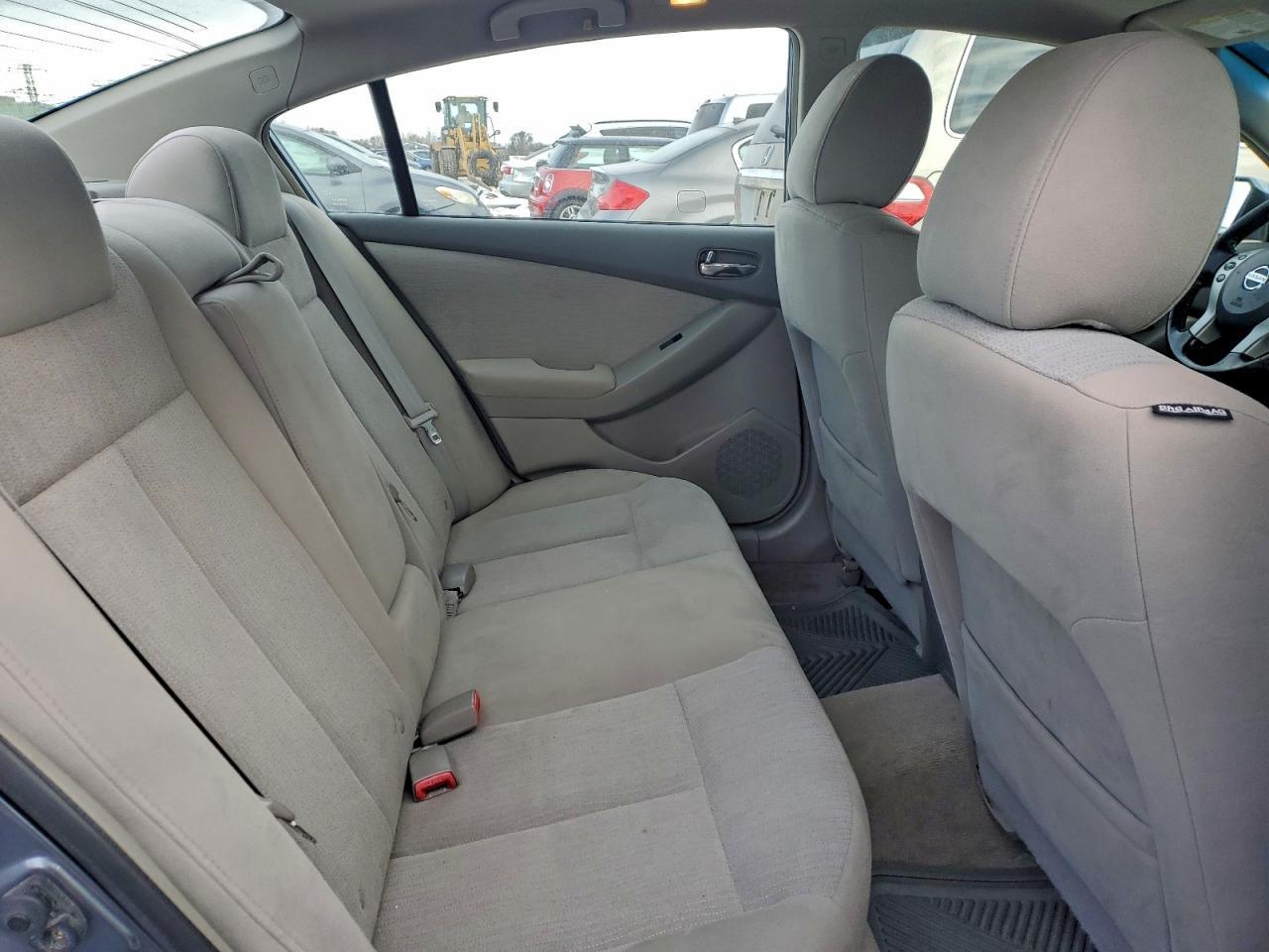 2010 NISSAN ALTIMA