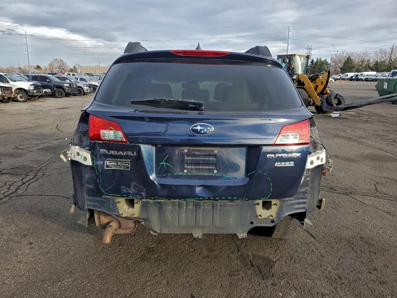 2013 SUBARU Outback