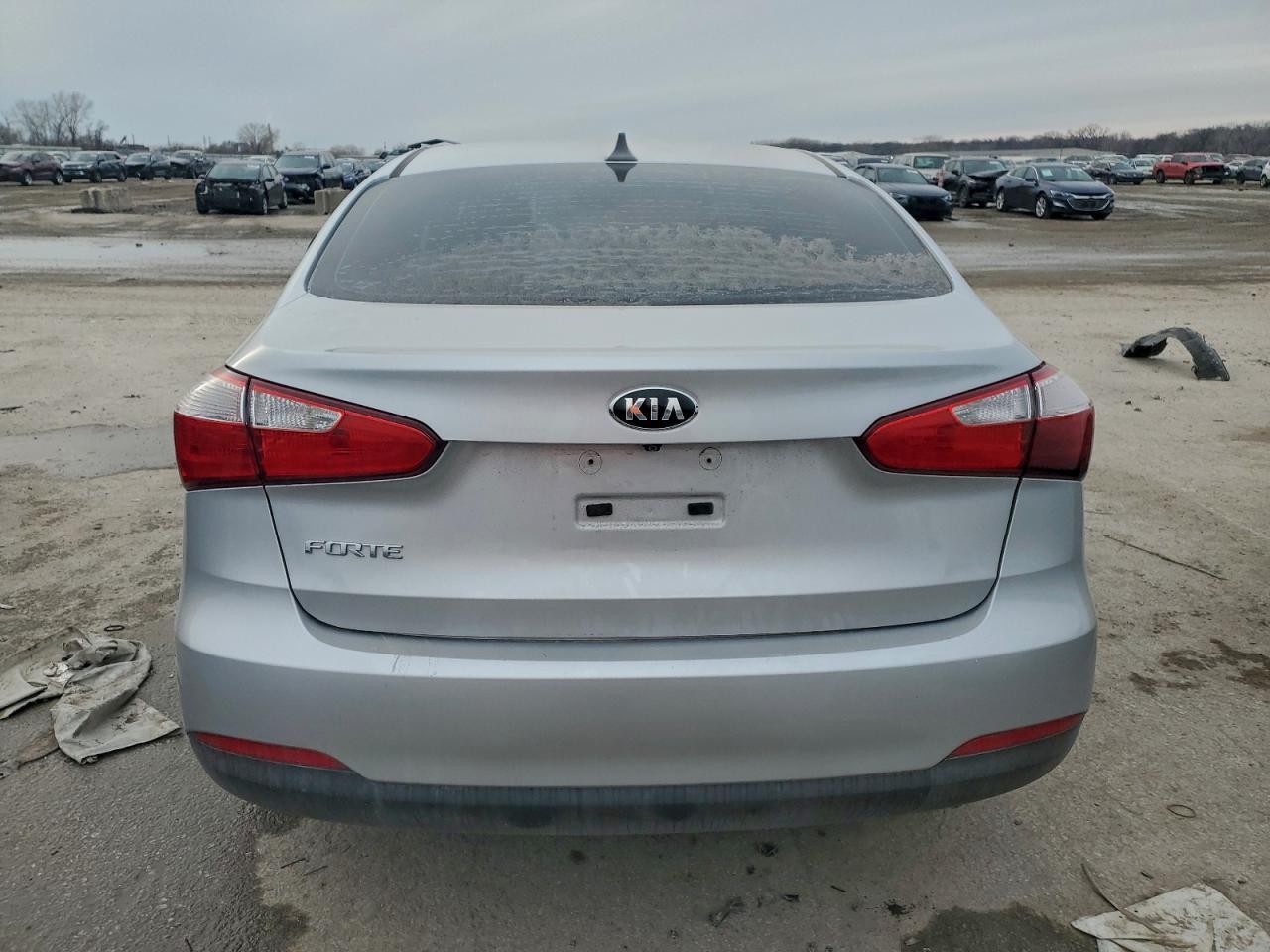 2016 KIA FORTE