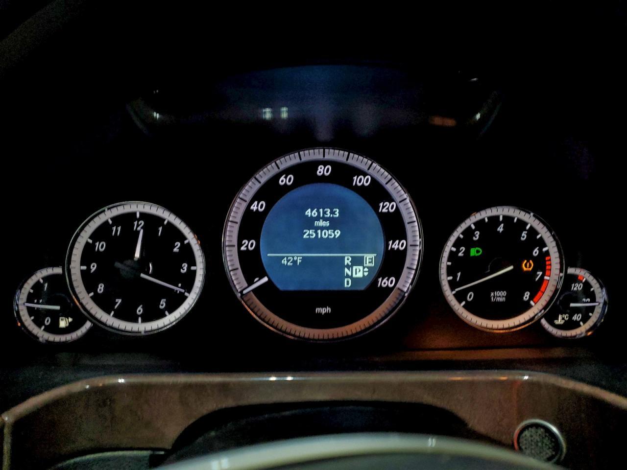 2011 MERCEDES-BENZ E-Class