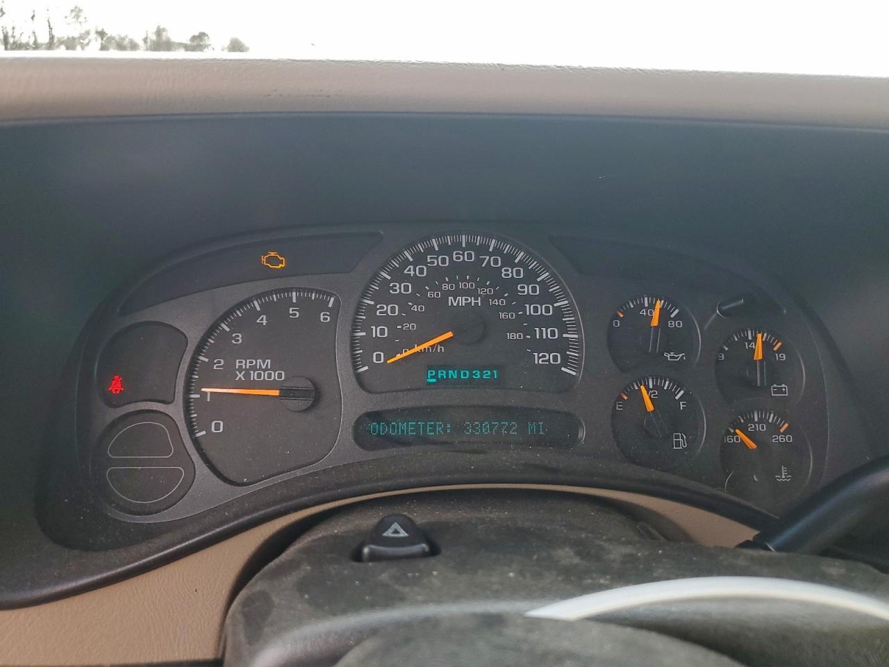 2004 CHEVROLET Tahoe