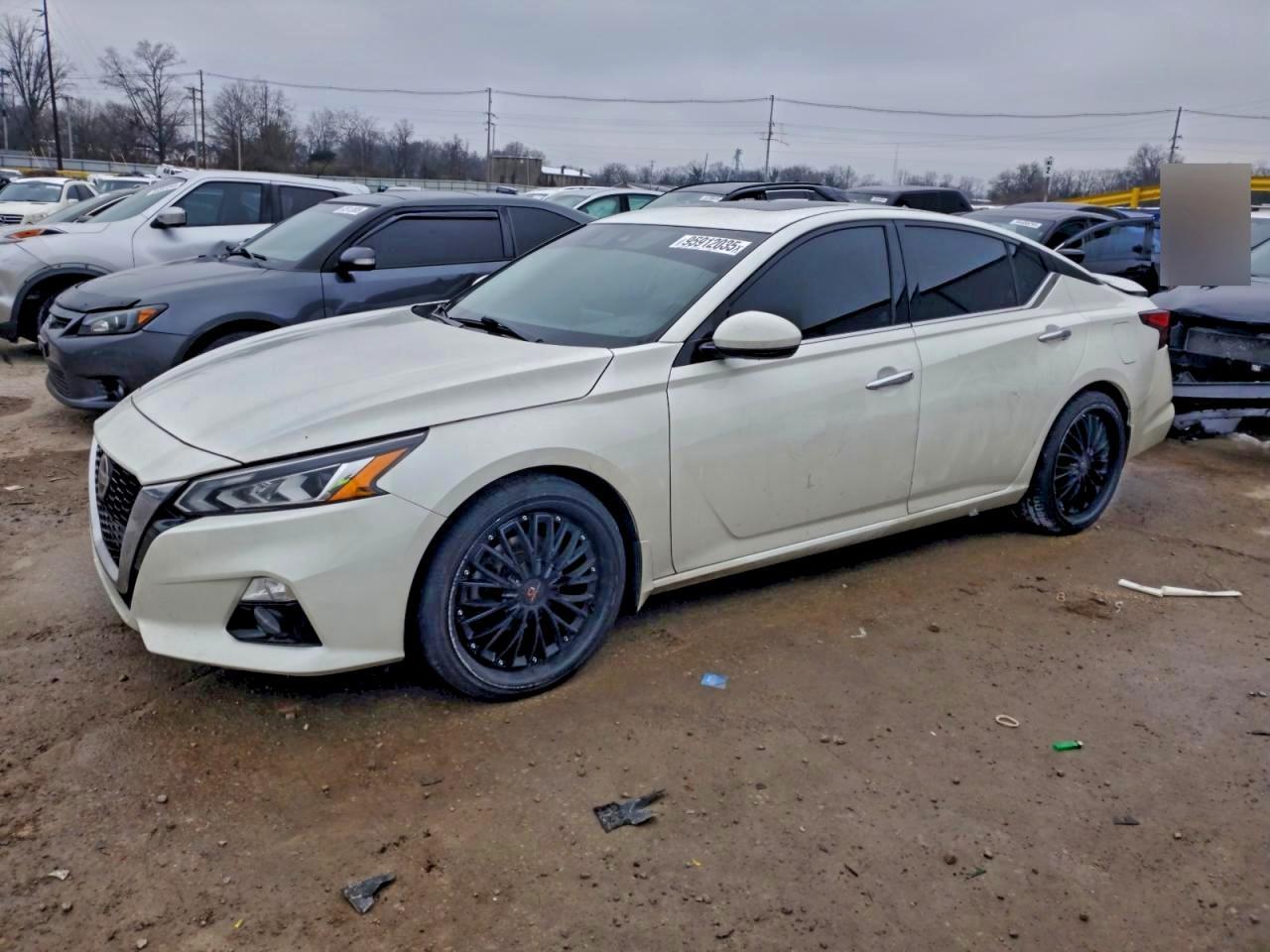 2019 NISSAN ALTIMA