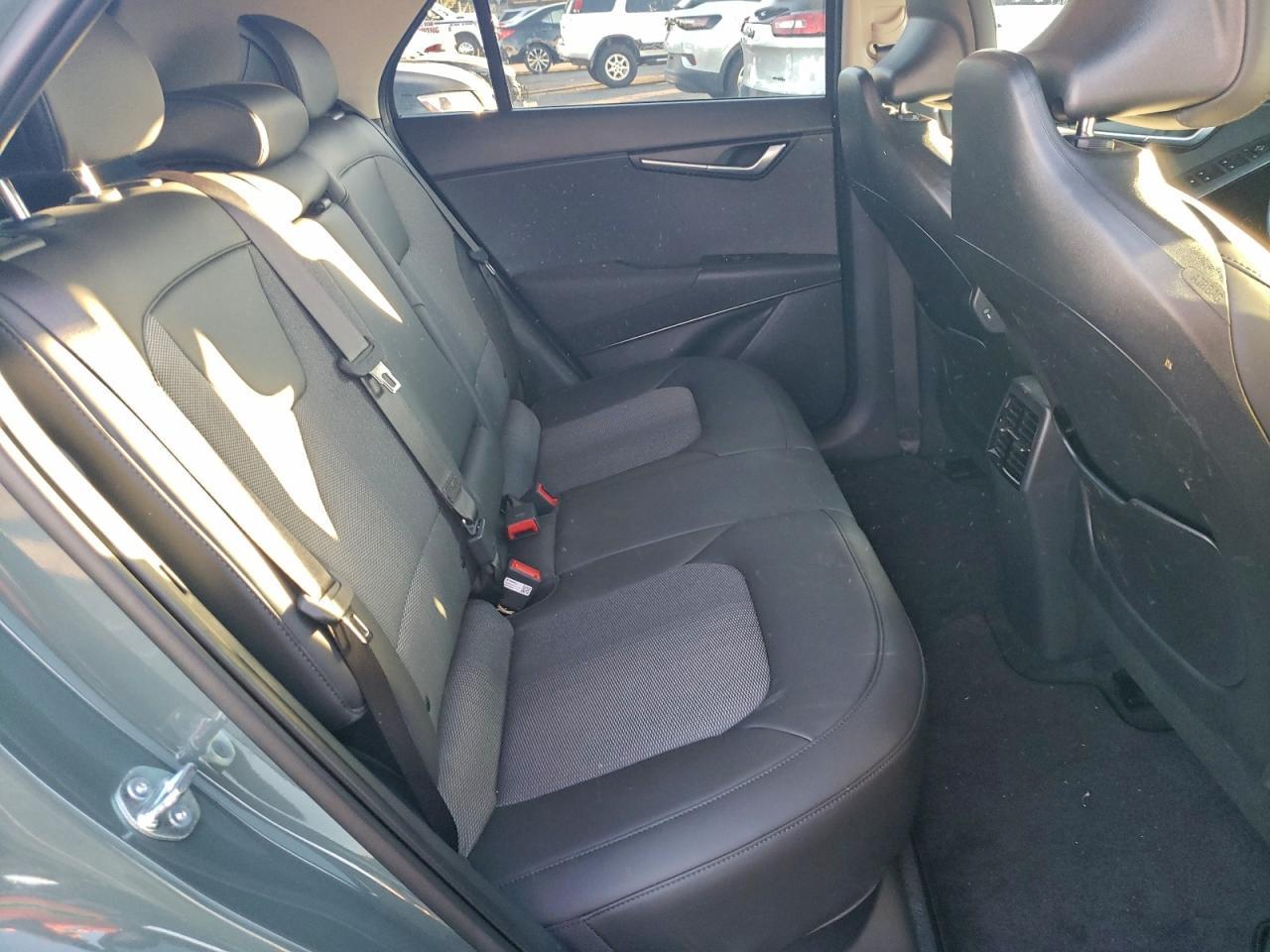 2025 KIA Niro