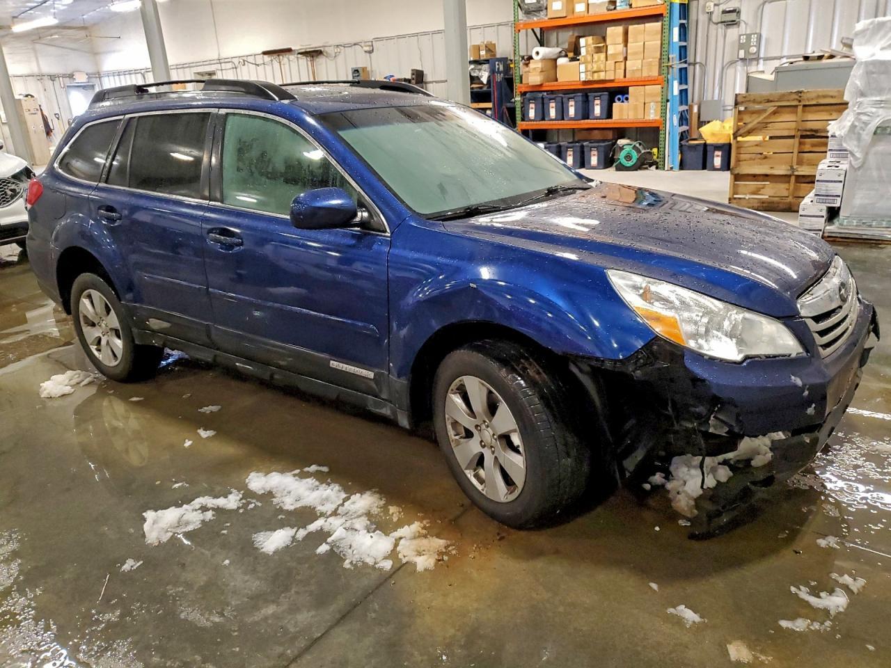 2011 SUBARU Outback