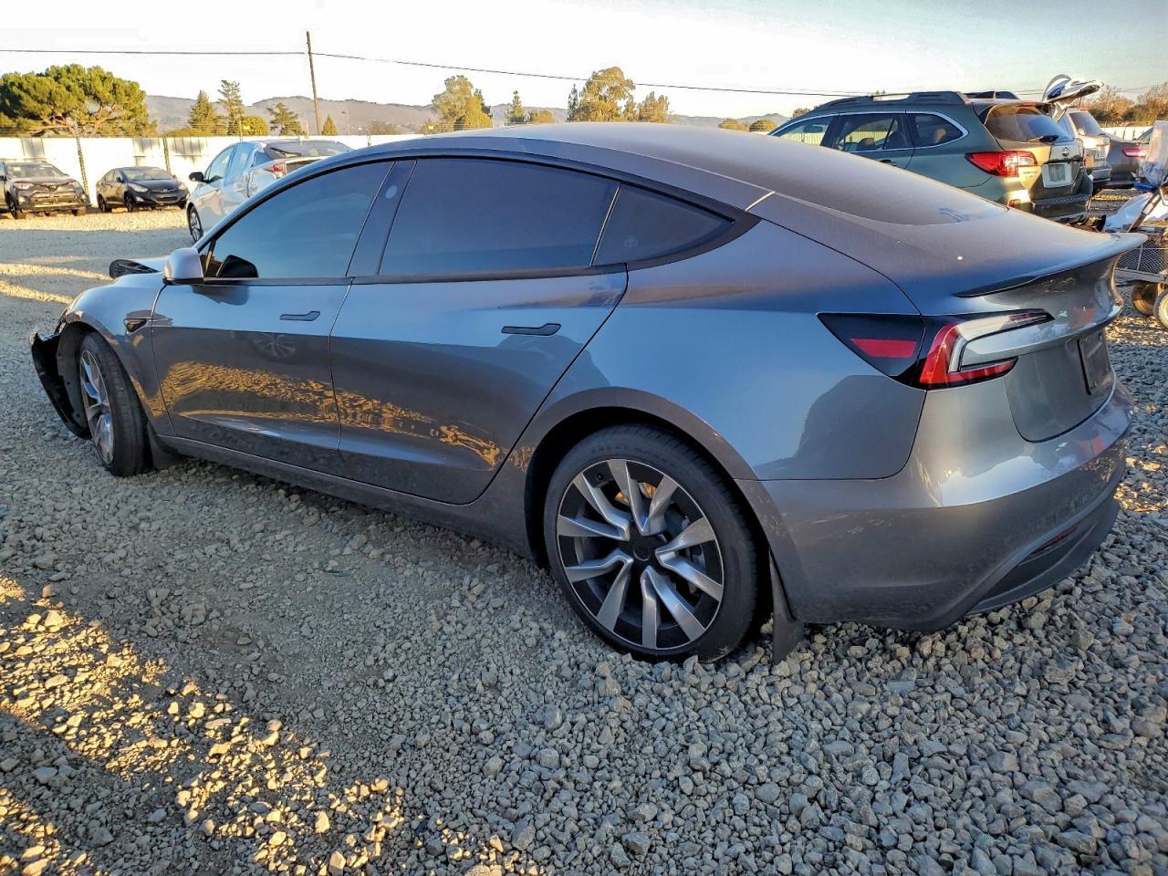 2024 TESLA MODEL 3