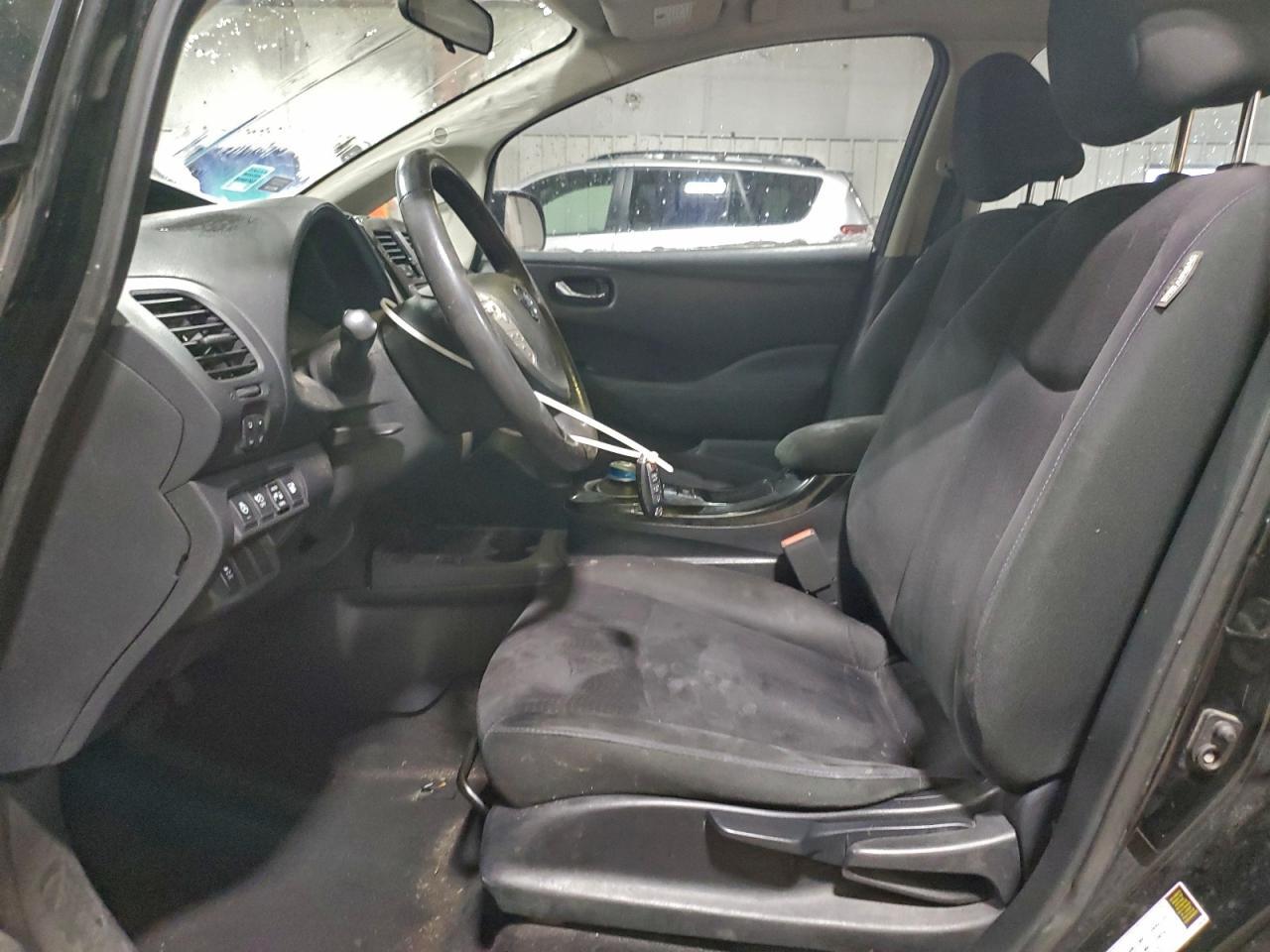 2017 NISSAN LEAF