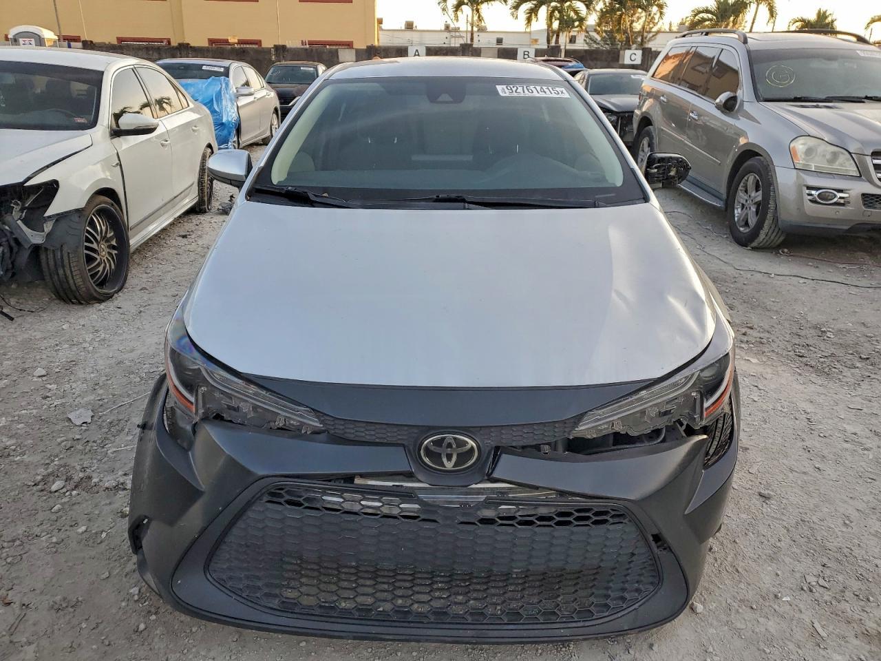 2022 TOYOTA COROLLA
