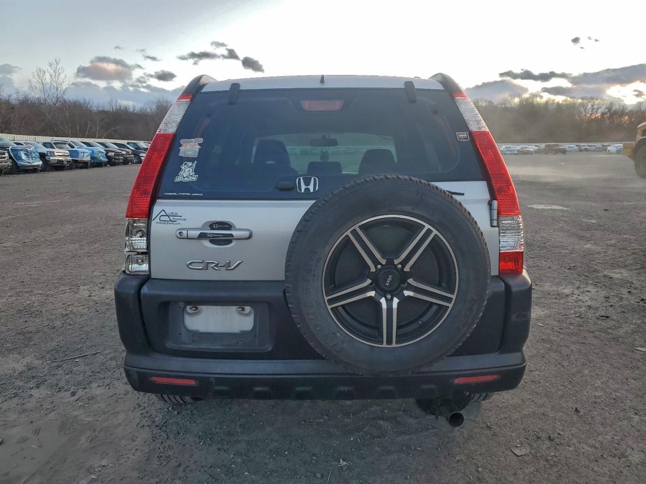 2005 HONDA CR-V