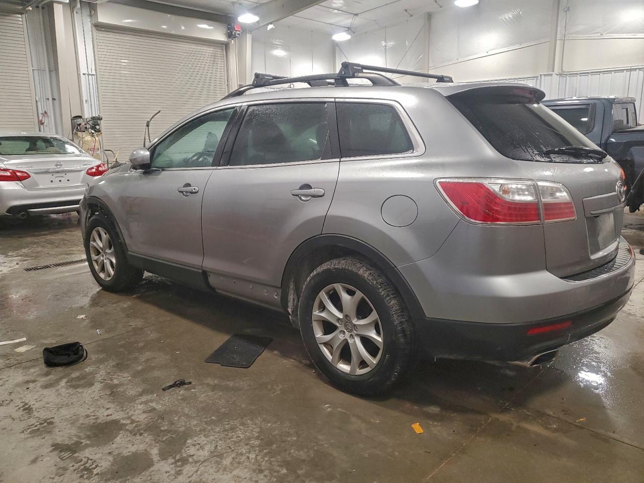 2011 MAZDA CX-9