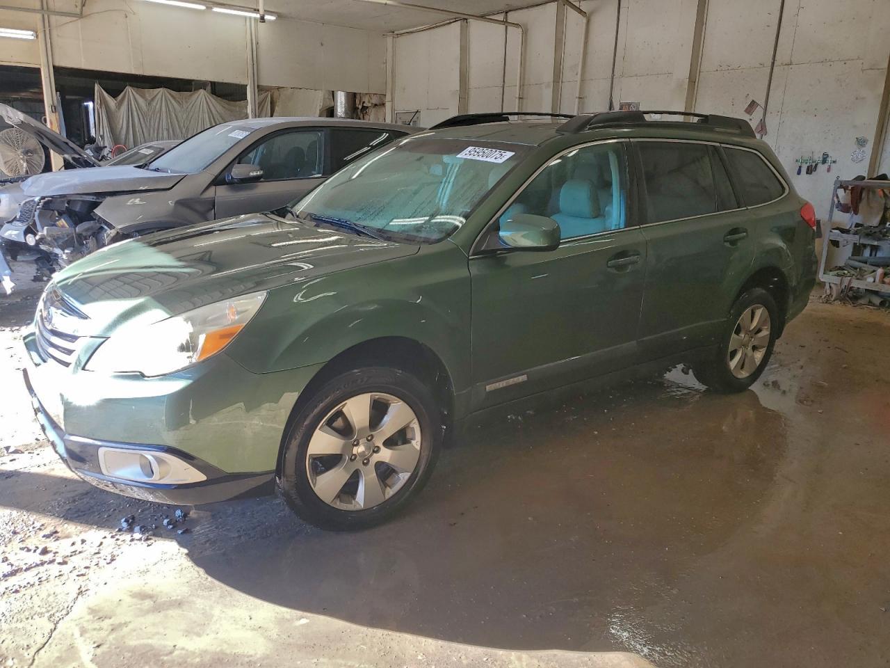 2010 SUBARU Outback