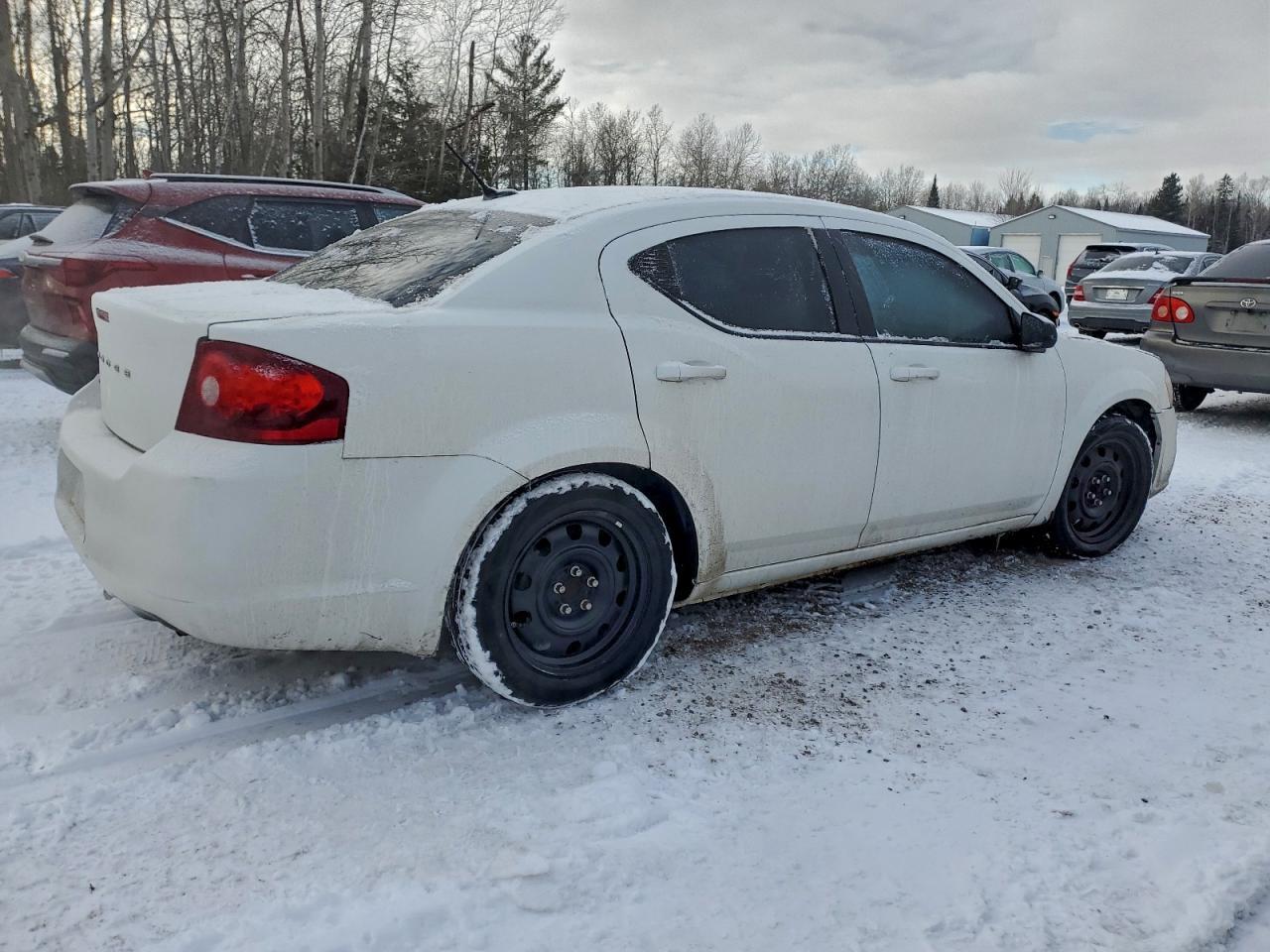 2013 DODGE Avenger