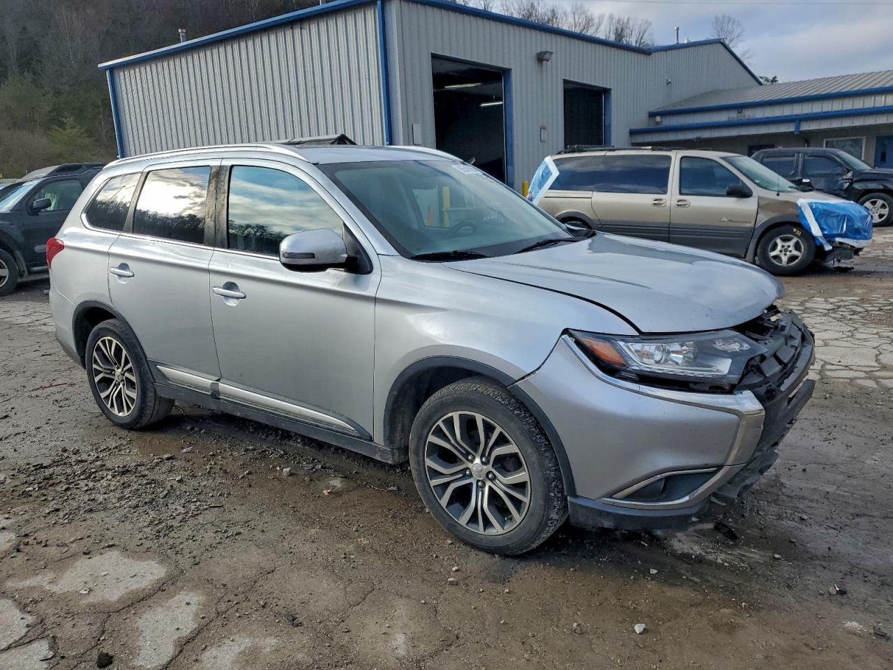 2017 MITSUBISHI outlander