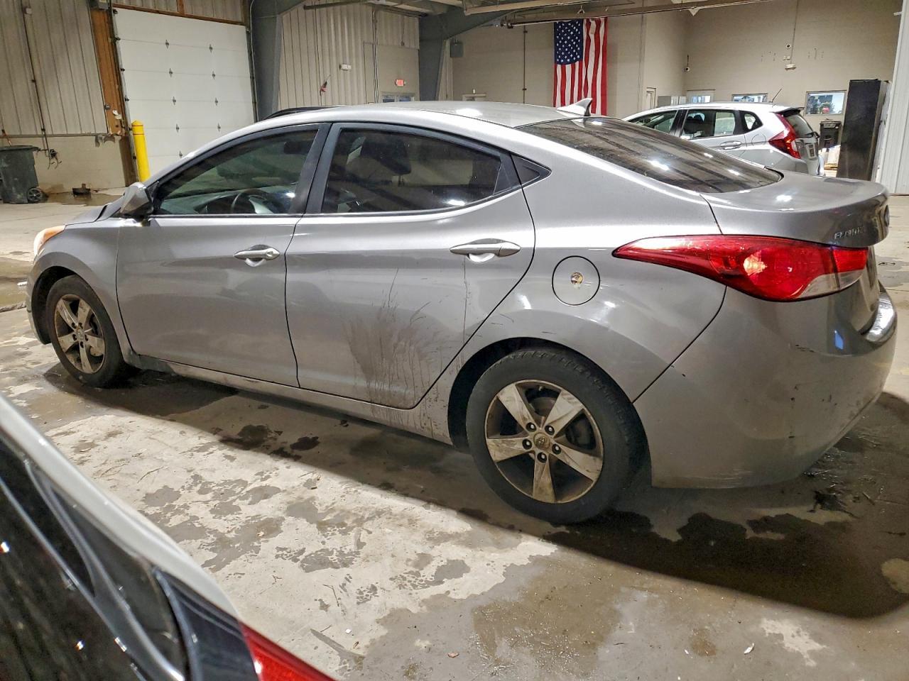 2011 HYUNDAI ELANTRA