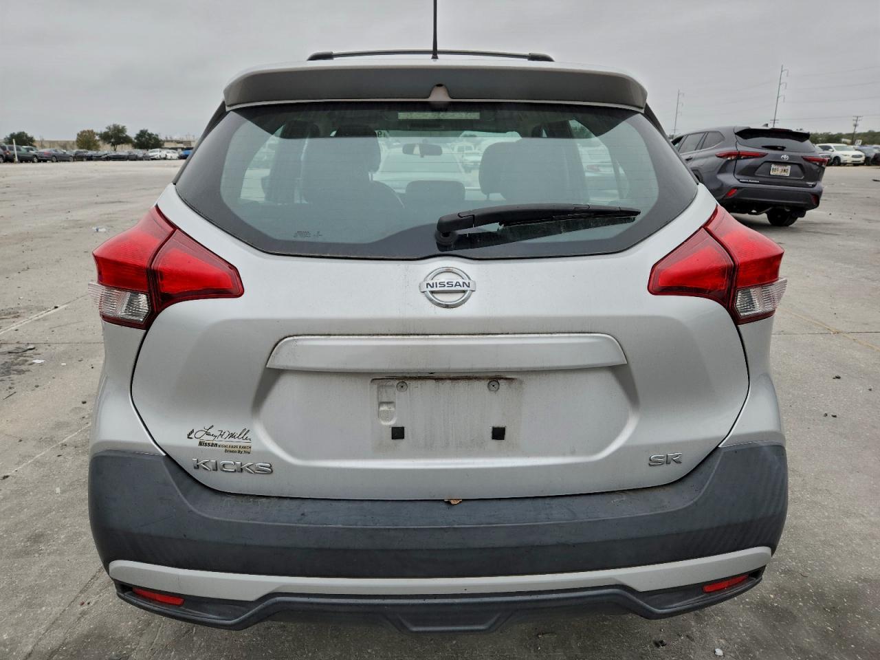 2019 NISSAN KICKS
