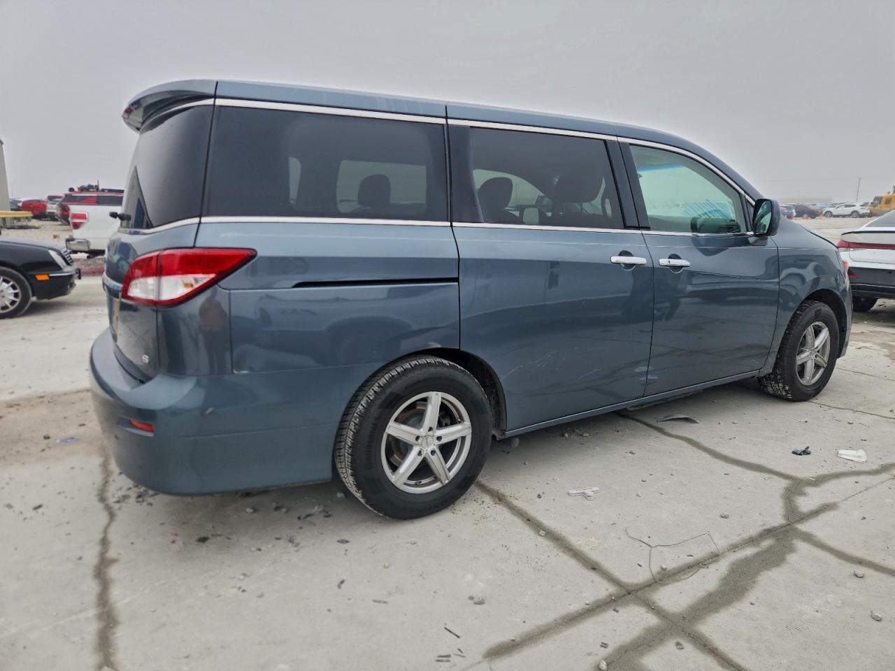 2011 NISSAN Quest