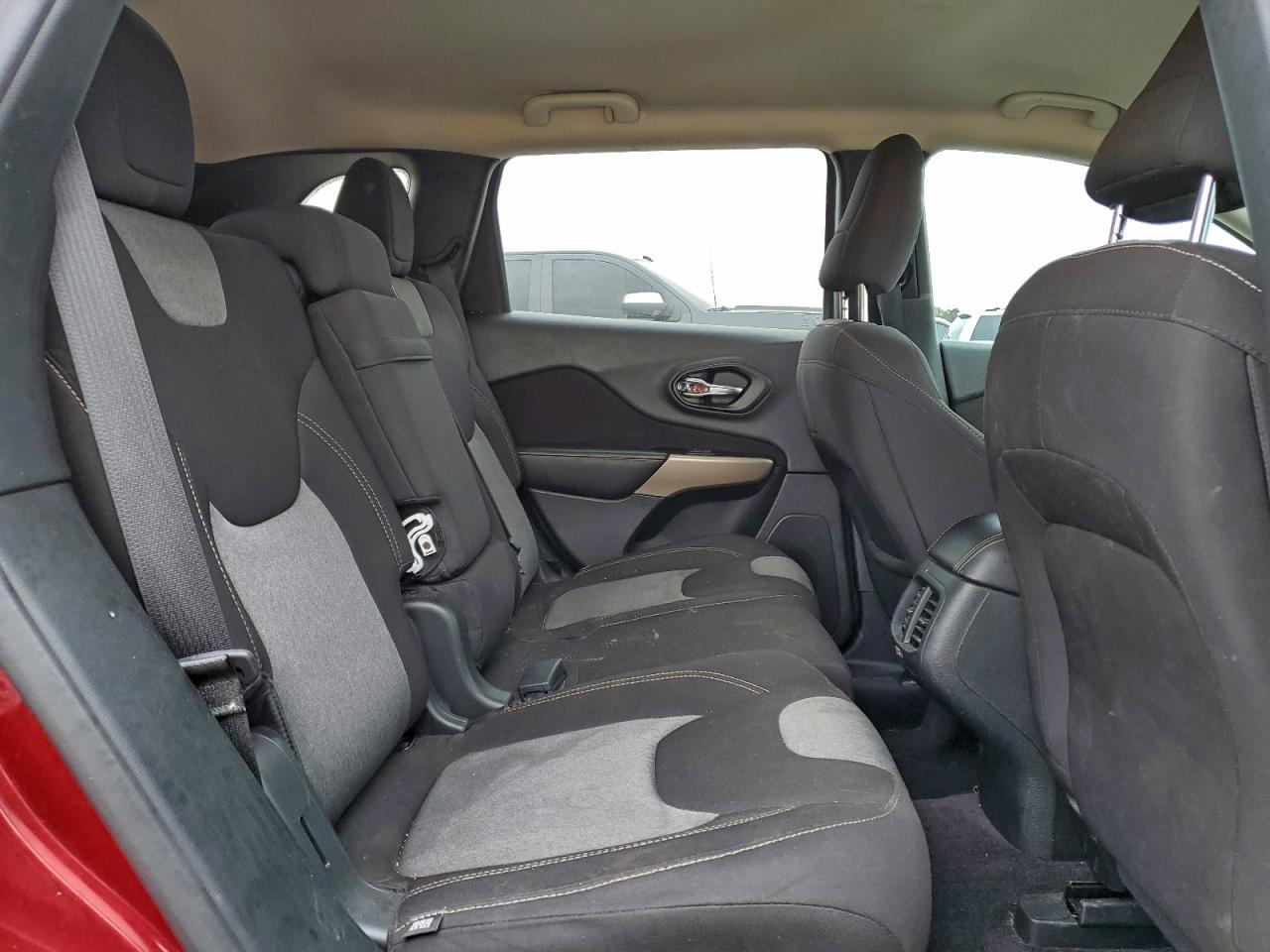 2018 JEEP CHEROKEE