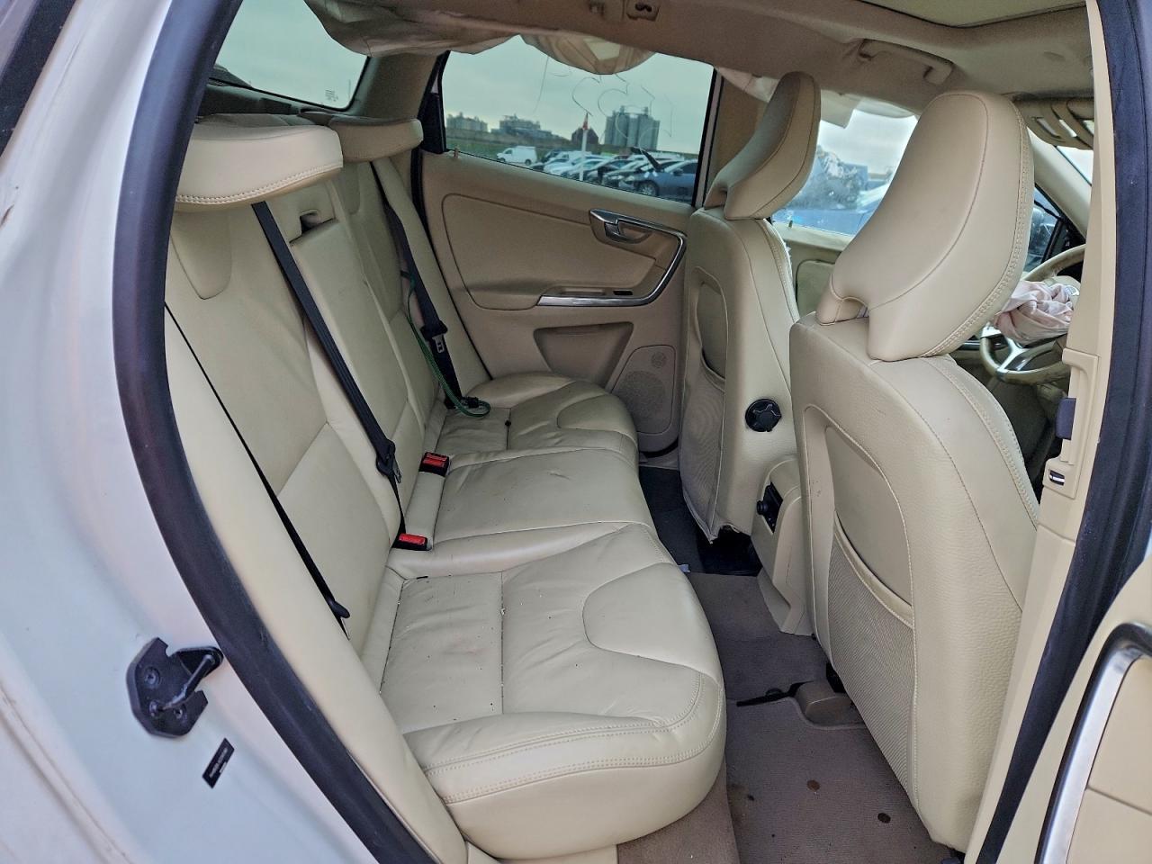 2012 VOLVO XC60