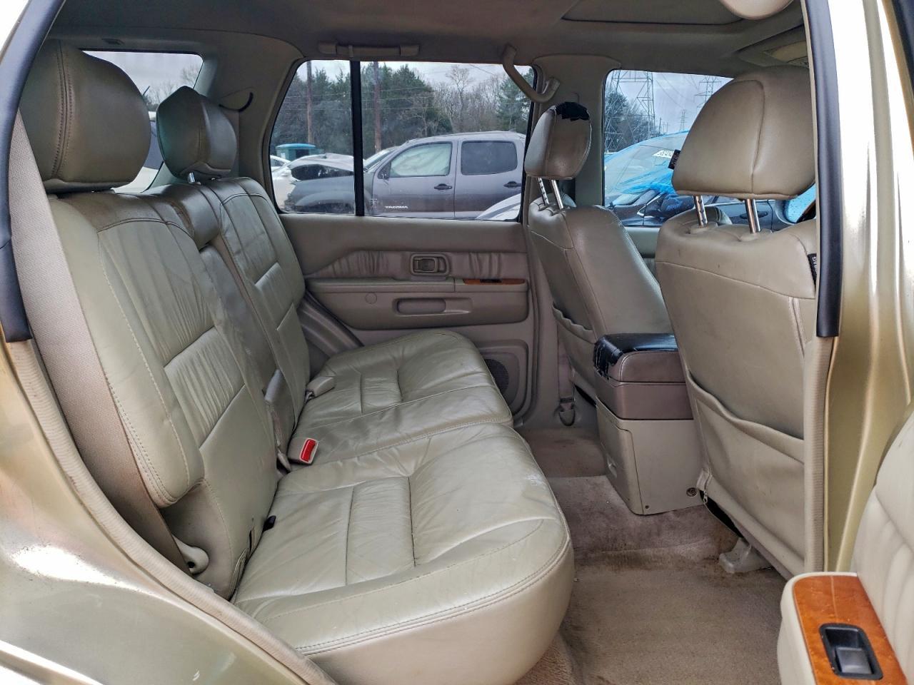 2002 INFINITI QX4