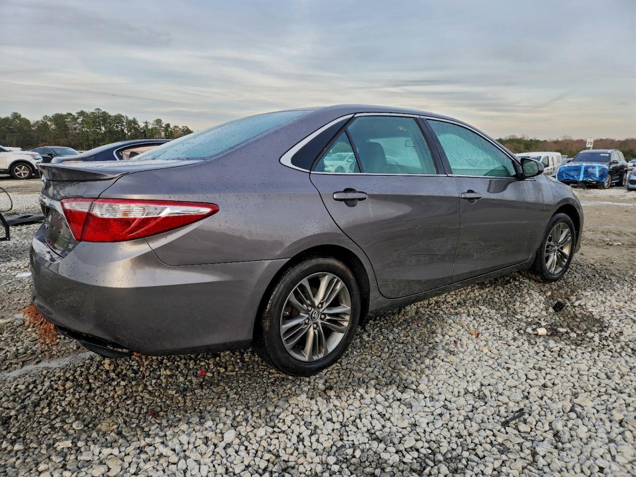 2017 TOYOTA CAMRY